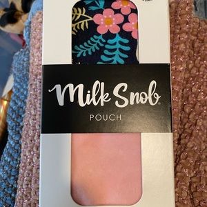 Milk snob pouch - new in box